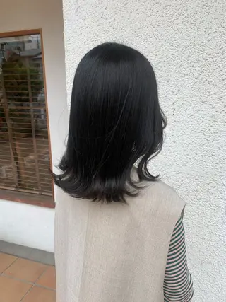 セミロング カラー putri 川邉 優花のヘアスタイル
