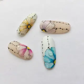 ネイル エルネイル アシスタントのネイルデザイン