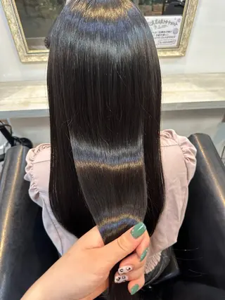 ロング 亀井 結夏のヘアスタイル
