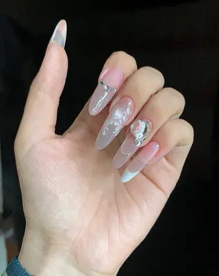 ネイル T. Leeのネイルデザイン