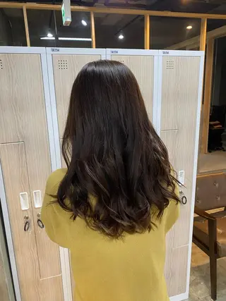 ロング 茜璃/ブリーチカラー /レイヤーカットのヘアスタイル