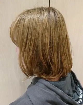 ミディアム カラー 社内カット講師・店長 菅原賢一のヘアスタイル