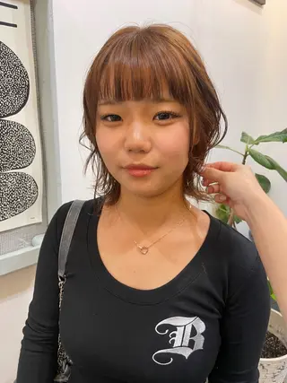 ミディアム カラー 金尾 凜のヘアスタイル