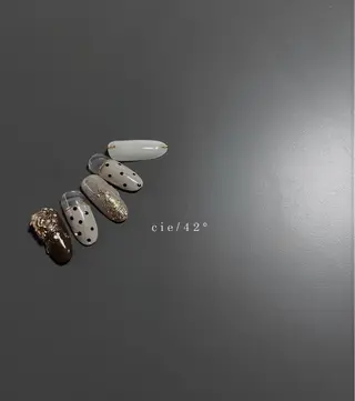 ネイル cie/42° NIJINAのネイルデザイン