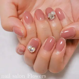 ネイル Flowers Tomomiのネイルデザイン