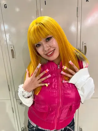 セミロング 💥ウルフカット デザインあんな💥のヘアスタイル