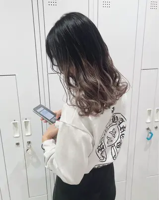 ミディアム カラー 内橋 咲耶のヘアスタイル