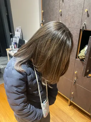 カラー SPICE  AVEDA  salon&spa所属・武井 唯のヘアスタイル