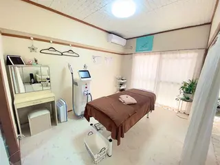都度払い制脱毛サロンBe Charm所属・Be Charm 山﨑のエステ・リラクイメージ