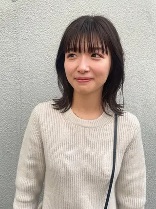 セミロング さの あやねのヘアスタイル