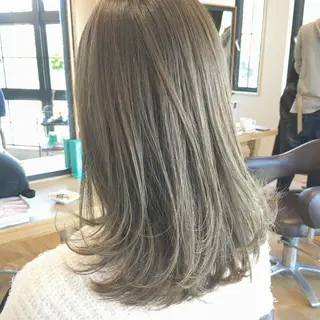 ミディアム カラー gracias所属・GRACIAS 本店 店長　植田のヘアスタイル