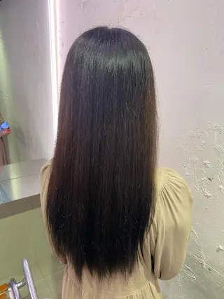 ロング カットモデル/ 吉本　彩夏のヘアスタイル