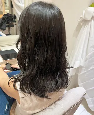 ロング パーマ ヘアアレンジ 🐻‍❄️森山愛結美 🤍N°uairoのヘアスタイル