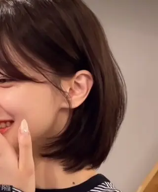 ショート TIECHEL所属・韓国ナチュラル・ ベージュ/落合夏希のヘアスタイル