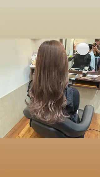 ロング MOLLASALON 浅香山店所属・MOLLA 辻のヘアスタイル