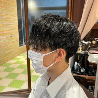 ショート パーマ メンズ ツイスパ/メンズ特化 🦋𝑺𝑶𝑵𝑬の眉毛・アイブロウイメージ