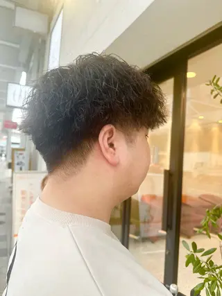 ショート EARTH岐阜所属・EARTH岐阜 林のヘアスタイル