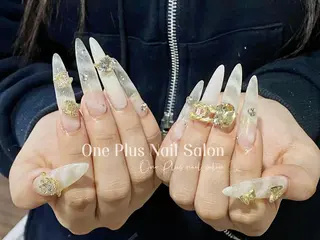 ネイル One Plus Nail Salonのネイルデザイン