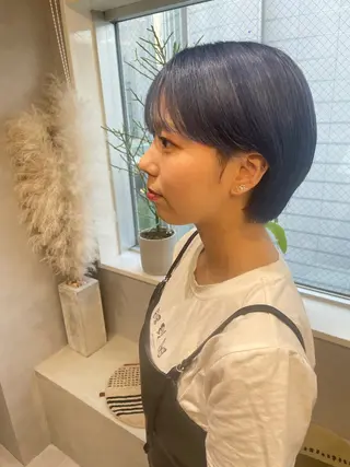 ミディアム カラー yui/ layer cutのヘアスタイル