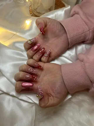 ネイル Nailsalon SKiのネイルデザイン