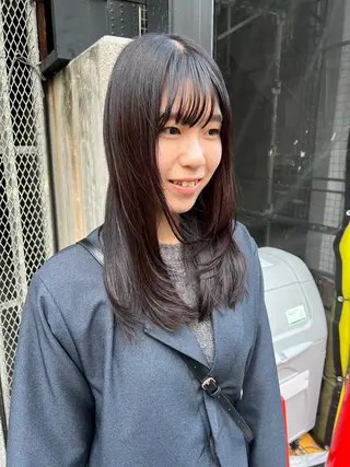 セミロング 神戸/karina /顔まわりレイヤーのヘアスタイル