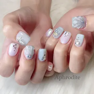 ネイル Aphrodite パラジェル認定サロンのネイルデザイン