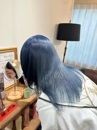 ミディアム カラー 梅田ハイトーン チダ ヒナノのヘアスタイル