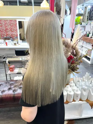 ロング カラー －SARRY－ YUKIのヘアスタイル