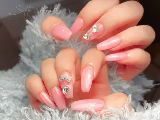 ネイル Refine ネイリスト 坂本のネイルデザイン