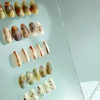 ネイル nail salon　Natural Cure所属・平井 彩香のネイルデザイン
