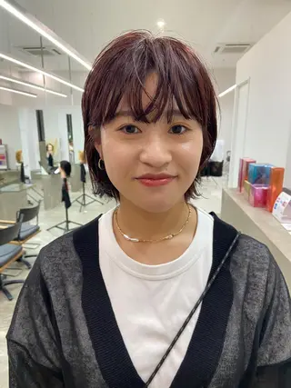 ショート カラー 山岸 未玖のヘアスタイル