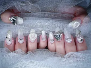 ネイル She   Nail所属・ISA_ BELLAのネイルデザイン