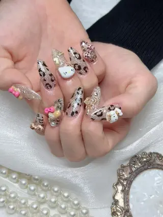 ネイル ENsalon AKIRAのネイルデザイン