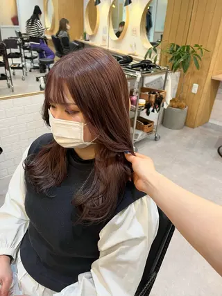 セミロング カラー yohaku misakiのヘアスタイル