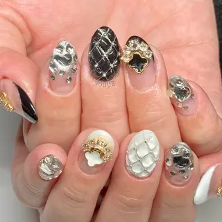 ネイル VOGUE ×SWANのネイルデザイン