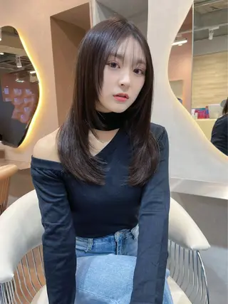 セミロング カラー 大人韓国ヘア🇰🇷 蒲生優のヘアスタイル