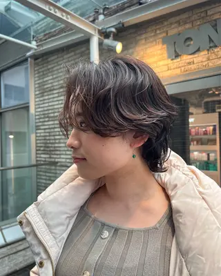 ショート パーマ 岩堀 氷河のヘアスタイル
