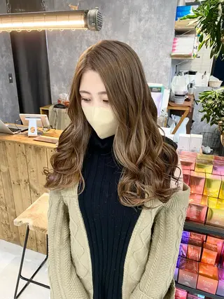 ロング 【.ico】心斎橋 飛田ゆうきのヘアスタイル