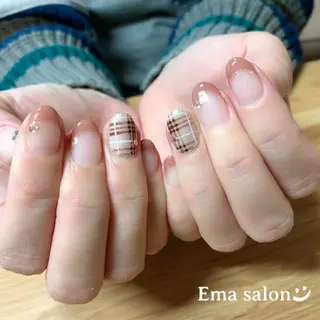 ネイル Ema salon satomiのネイルデザイン
