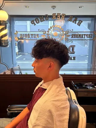 ミディアム BARBER SHOP DALIE third所属・Hiroto (フェードカット)のヘアスタイル