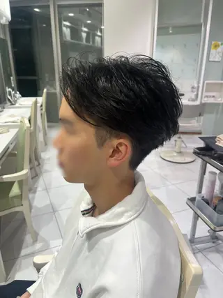 メンズ L’Aube ami所属・佐野 拓海のヘアスタイル