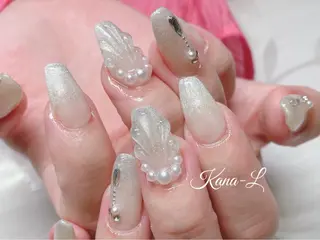 ネイル 芦辺 香奈のネイルデザイン