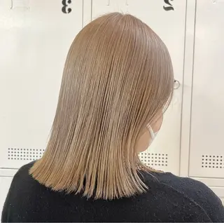 カラー ブリーチカラー×艶 🍨mihoのヘアスタイル