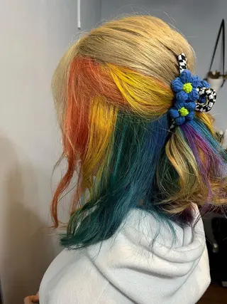 セミロング カラー 原宿サロン代表 デザインカラー伊藤卓のヘアスタイル