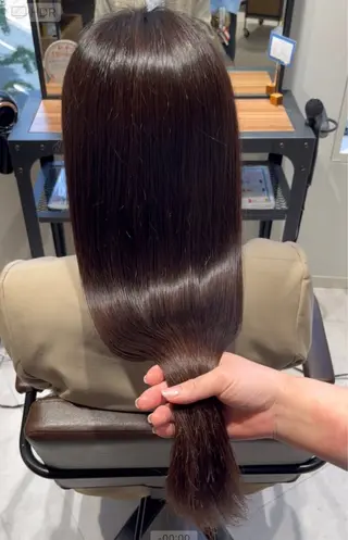 ロング asuka 大阪梅田のヘアスタイル