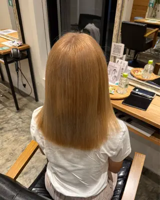 セミロング 🦋⭐ブリーチカラー 今塚裕夏🌙💙のヘアスタイル