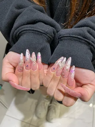 ネイル moca心斎橋所属・˚✧⁺⭐︎༚moca miyuu⁎⁺˳✧༚のネイルデザイン