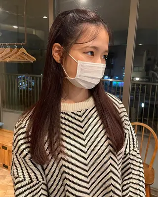 セミロング あやか/ベージュ /透け感カラーのヘアスタイル