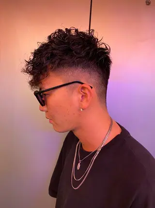 ショート パーマ メンズ 依田悠人 🌟メンズカット特化のヘアスタイル