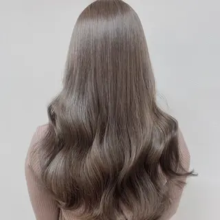 ロング グレージュ 透明感 ブリーチなし田島晃汰のヘアスタイル